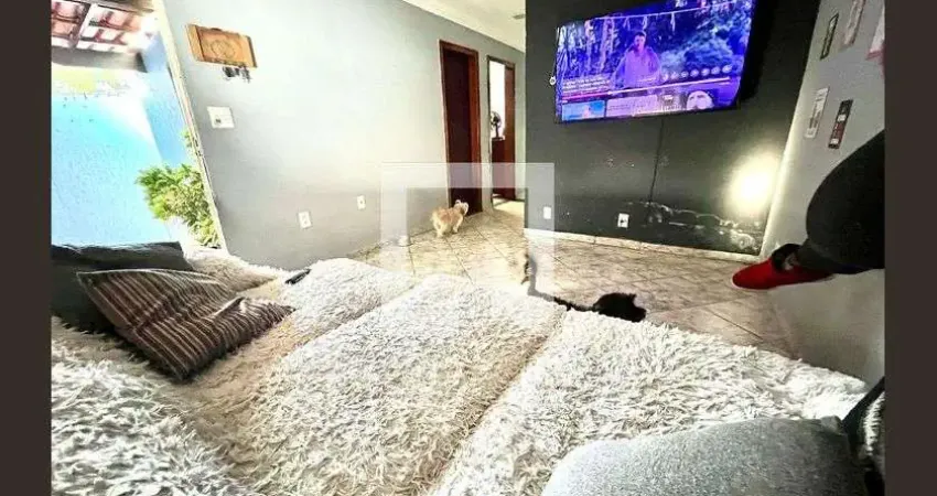 Casa para Venda - Piratininga, 2 Quartos,  200 m² - Belo Horizonte