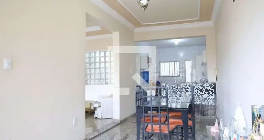 Casa para Venda - Camargos, 4 Quartos,  208 m² - Belo Horizonte