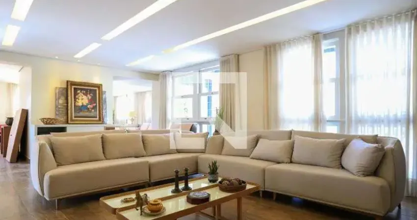 Casa para Venda - São Pedro, 8 Quartos,  640 m² - Belo Horizonte