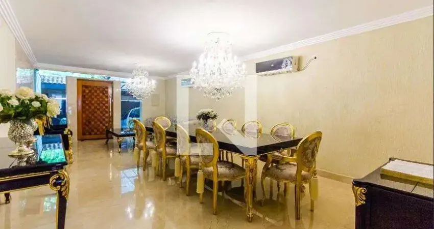 Casa para Venda - Moema, 3 Quartos,  247 m² - São Paulo