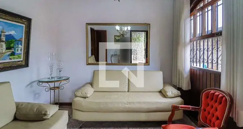 Casa para Venda - Santa Cruz, 4 Quartos,  600 m² - Belo Horizonte