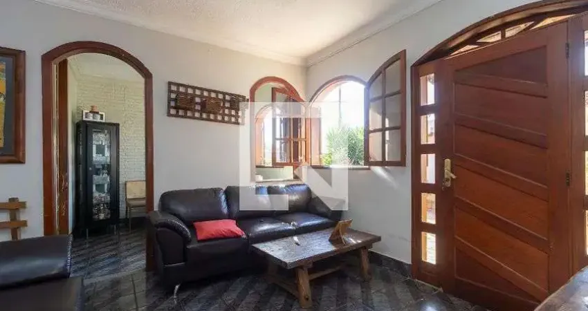 Casa para Venda - Santa Amélia, 4 Quartos,  300 m² - Belo Horizonte