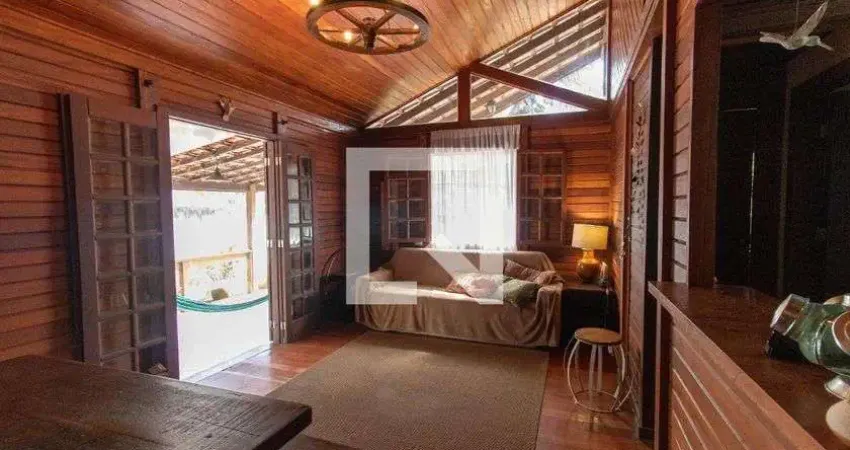 Casa para Venda - Engenho do Mato, 3 Quartos,  500 m² - Niterói