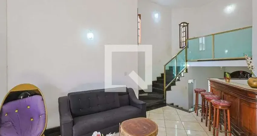 Casa para Venda - Fernão Dias, 3 Quartos,  300 m² - Belo Horizonte