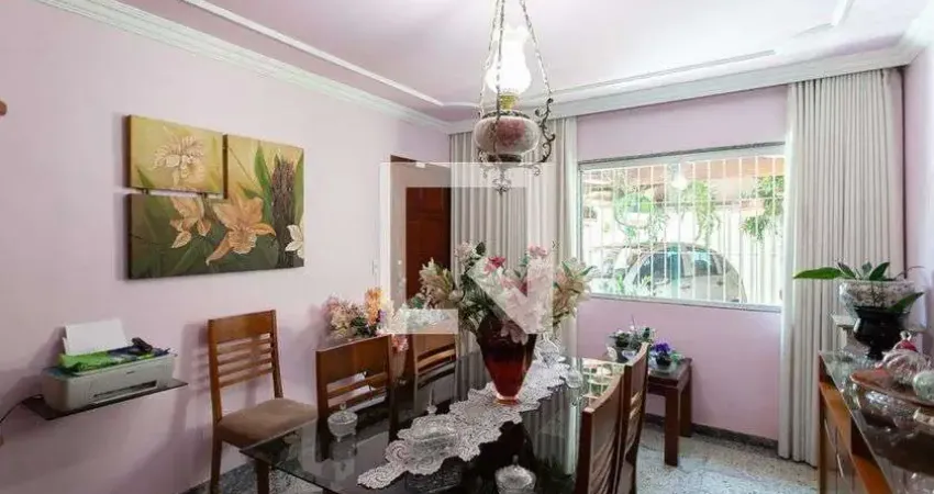 Casa para Venda - Heliópolis, 2 Quartos,  240 m² - Belo Horizonte