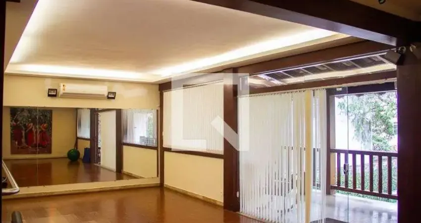 Casa para Venda - Serra, 4 Quartos,  392 m² - Belo Horizonte