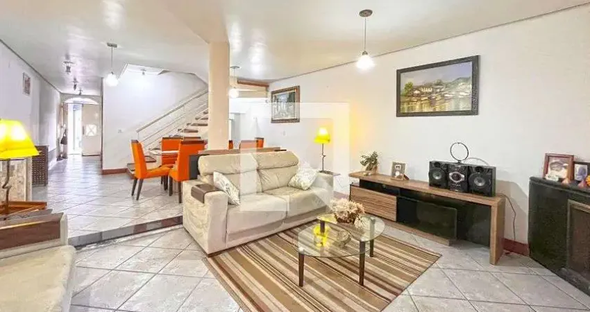 Casa para Venda - Guarujá, 3 Quartos,  267 m² - Porto Alegre