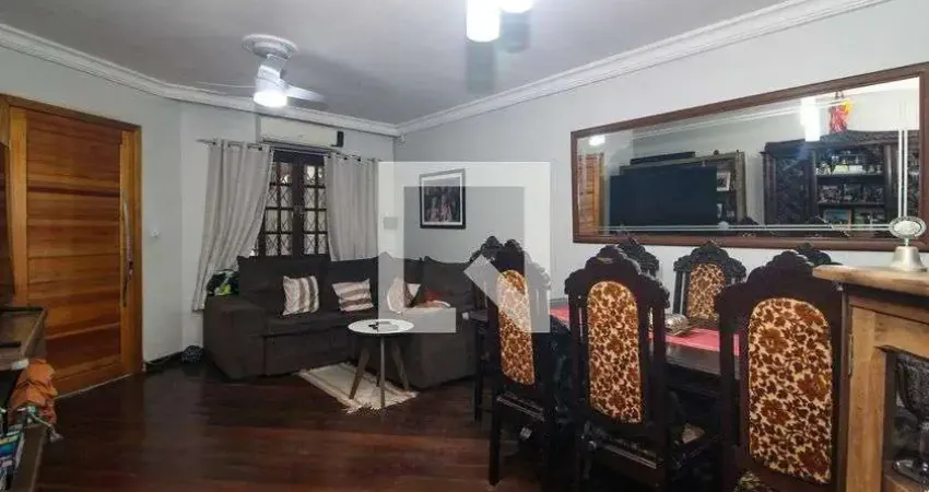 Casa para Venda - Medianeira, 3 Quartos,  200 m² - Porto Alegre