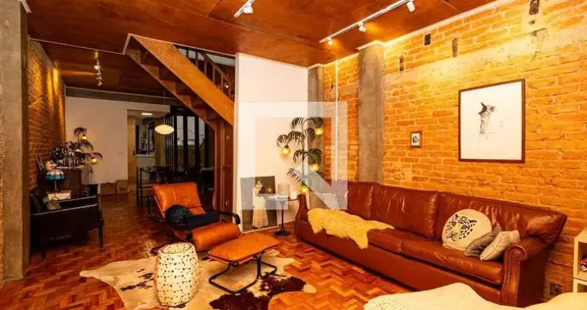 Casa para Venda - Bela Vista, 3 Quartos,  200 m² - São Paulo