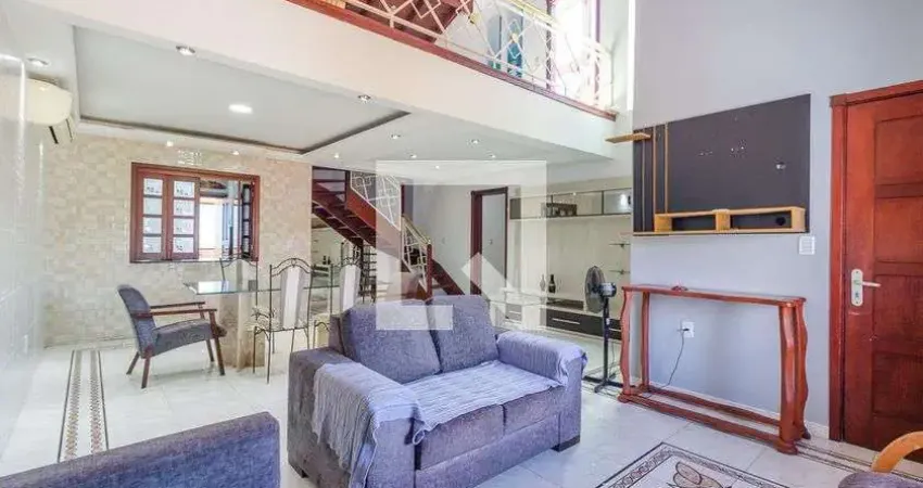 Casa para Venda - Partenon, 3 Quartos,  350 m² - Porto Alegre