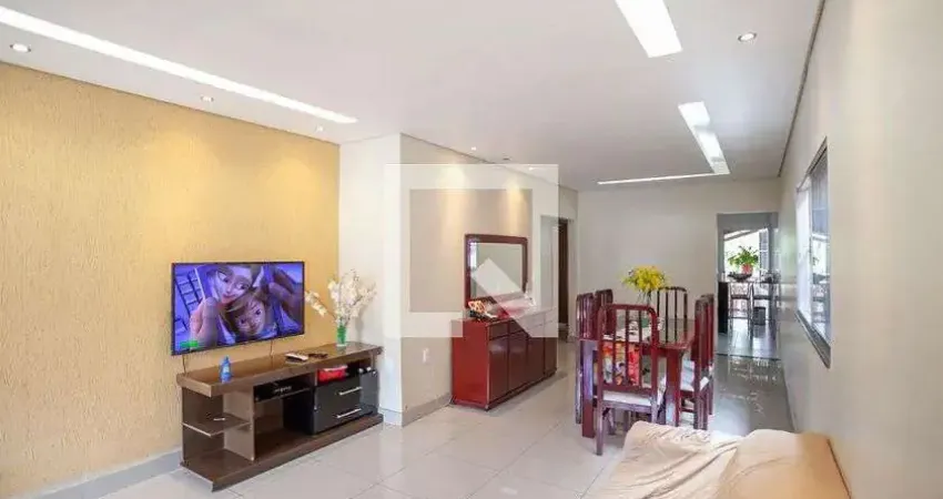Casa para Venda - Céu Azul, 3 Quartos,  525 m² - Belo Horizonte