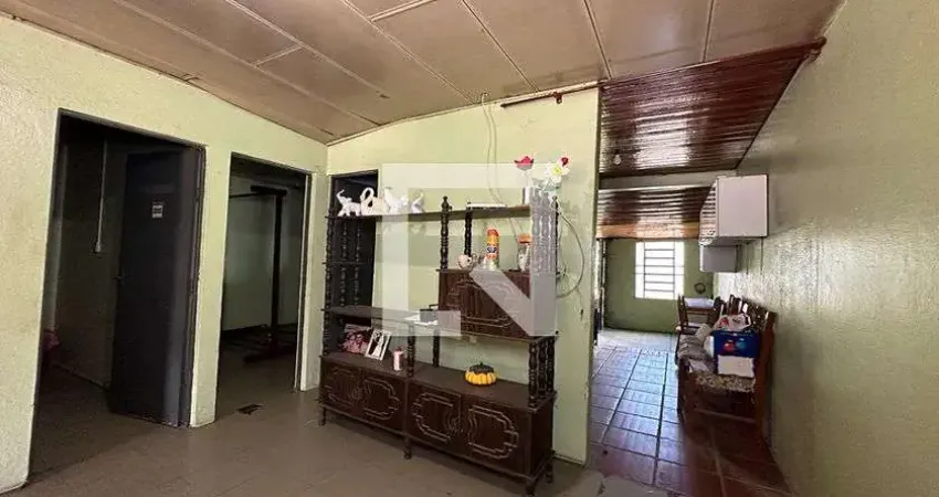 Casa para Venda - Feitoria, 2 Quartos,  298 m² - São Leopoldo