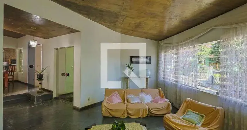 Casa para Venda - Alto Caiçaras, 4 Quartos,  360 m² - Belo Horizonte