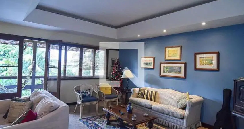 Casa para Venda - Cantagalo, 4 Quartos,  340 m² - Niterói