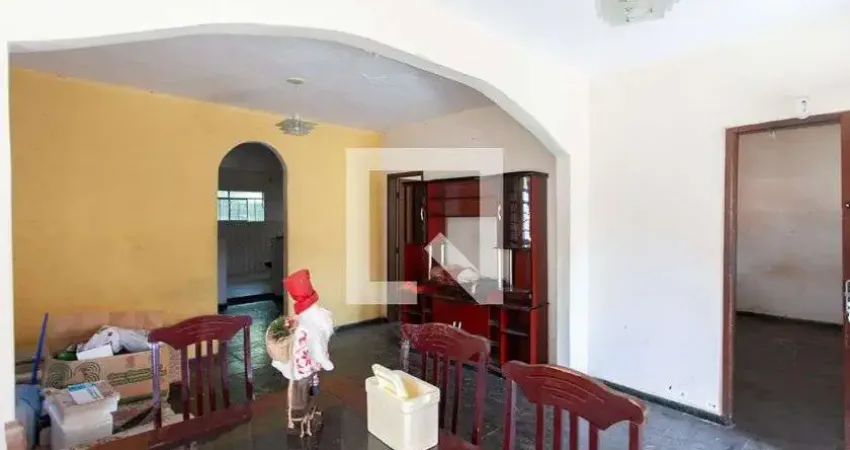 Casa para Venda - Guarani, 3 Quartos,  360 m² - Belo Horizonte