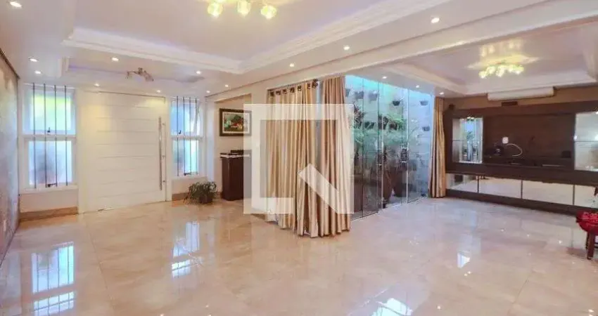 Casa para Venda - Jardim Itu-Sabará, 3 Quartos,  280 m² - Porto Alegre