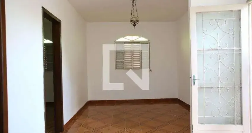 Casa para Venda - Novo Glória, 3 Quartos,  110 m² - Belo Horizonte