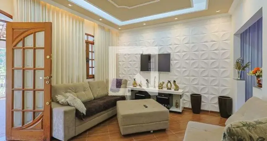 Casa para Venda - Braúnas, 3 Quartos,  360 m² - Belo Horizonte