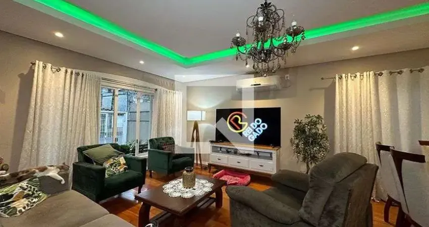 Casa para Venda - Centro, 3 Quartos,  180 m² - São Leopoldo
