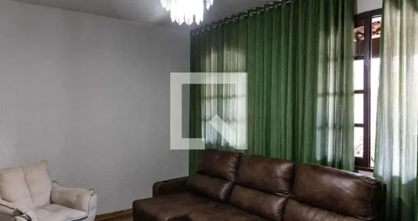 Casa para Venda - Camargos, 3 Quartos,  360 m² - Belo Horizonte