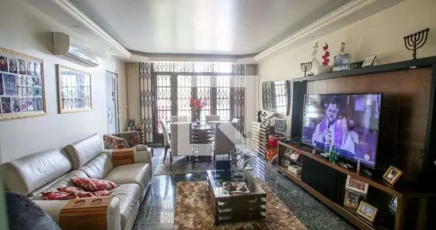 Casa para Venda - Pechincha, 5 Quartos,  600 m² - Rio de Janeiro