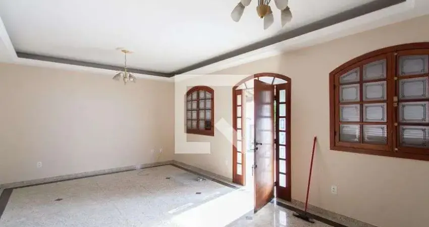 Casa para Venda - Céu Azul, 4 Quartos,  600 m² - Belo Horizonte