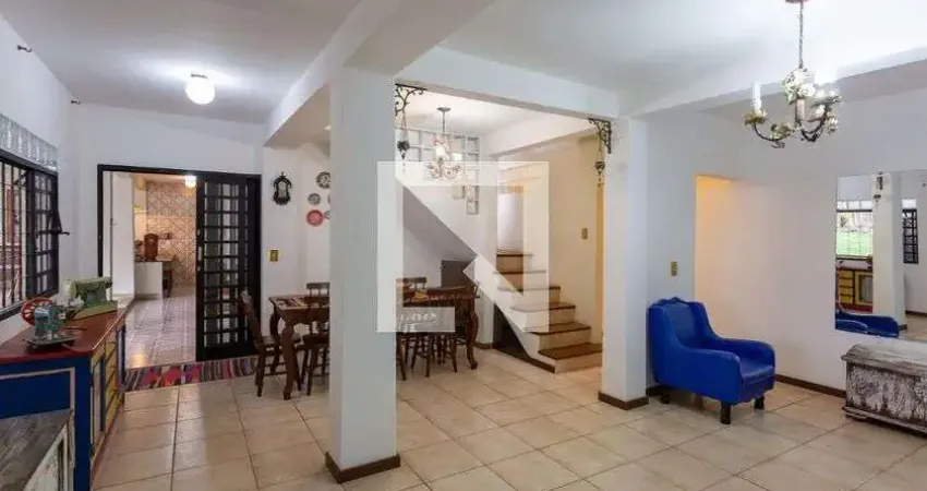 Casa para Venda - Trevo, 3 Quartos,  780 m² - Belo Horizonte