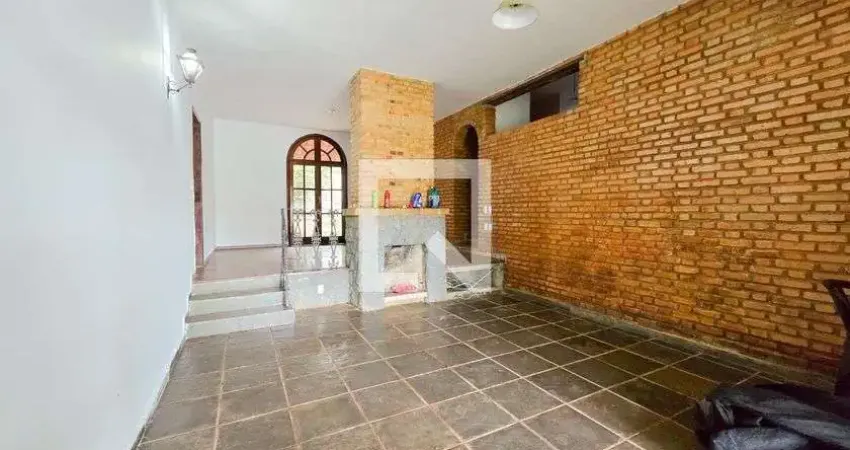 Casa para Venda - Braúnas, 3 Quartos,  232 m² - Belo Horizonte