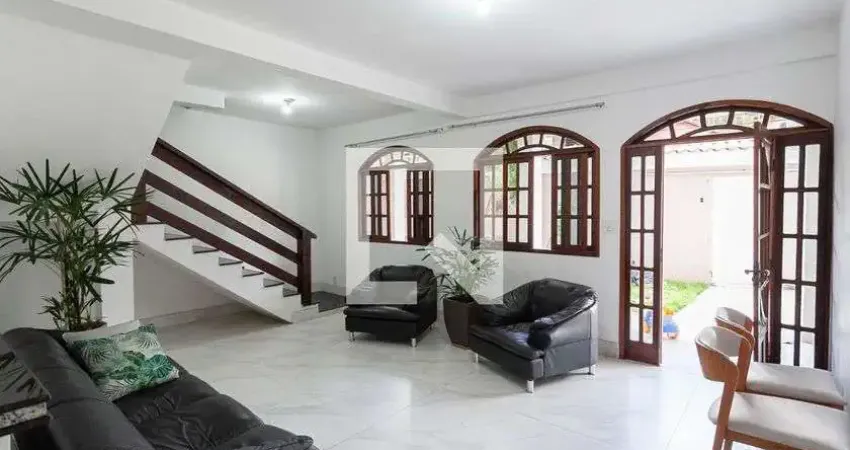 Casa para Venda - São João Batista, 3 Quartos,  400 m² - Belo Horizonte