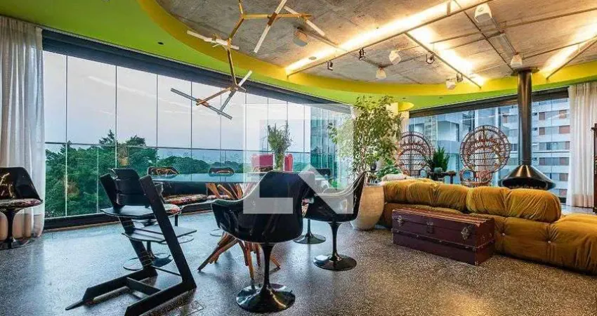 Apartamento para Venda - Pinheiros, 2 Quartos,  173 m² - São Paulo