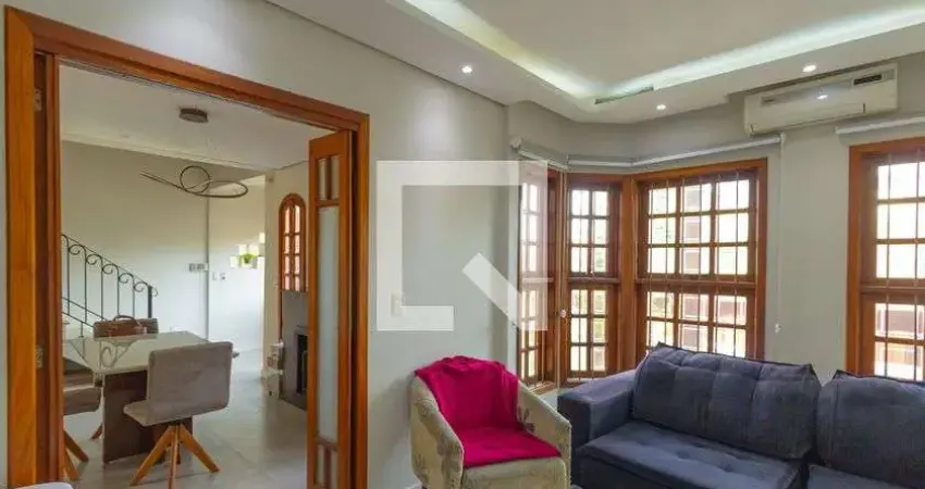 Casa para Venda - Nossa Sra das Graças, 3 Quartos,  150 m² - Canoas