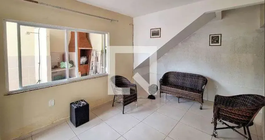 Casa para Venda - Piratininga, 2 Quartos,  190 m² - Niterói