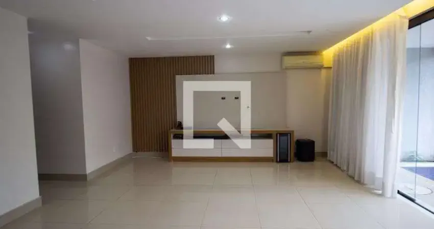 Casa para Venda - Vargem Pequena, 4 Quartos,  400 m² - Rio de Janeiro