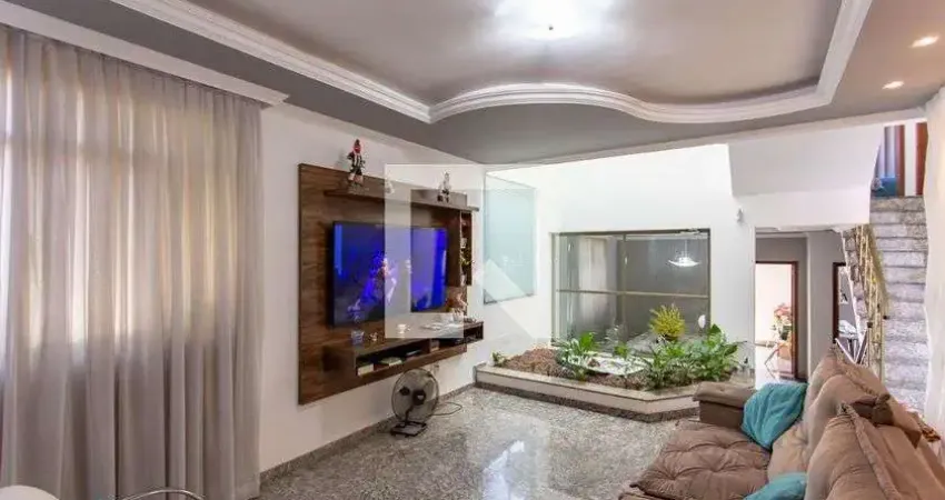 Casa para Venda - São João Batista, 4 Quartos,  278 m² - Belo Horizonte