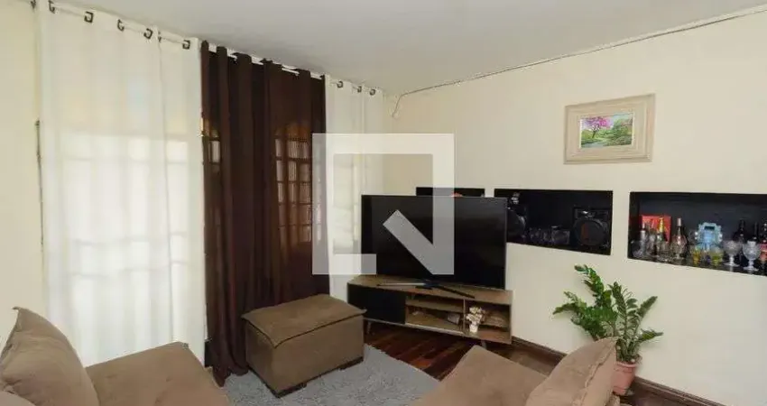 Casa para Venda - Milionários, 6 Quartos,  300 m² - Belo Horizonte