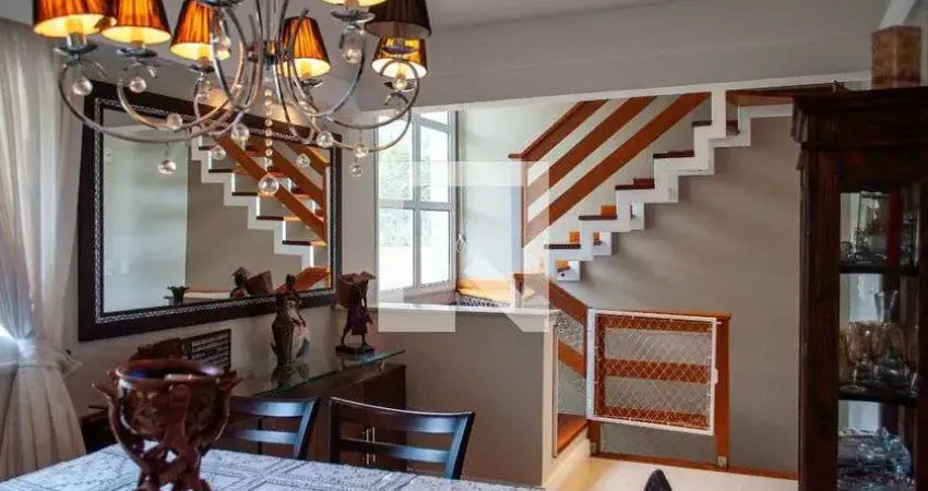 Casa / Sobrado em Condomínio para Venda - Teresópolis, 3 Quartos,  240 m² - Porto Alegre