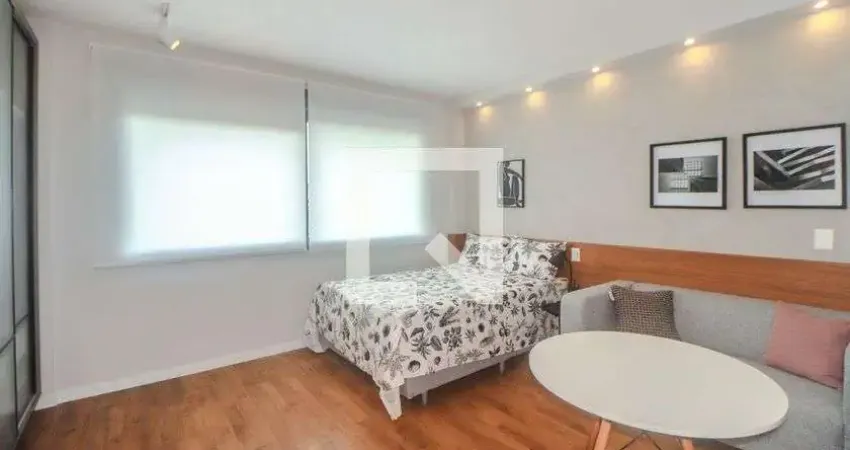 Kitnet / Stúdio para Venda - Mont&apos;Serrat, 1 Quarto,  28 m² - Porto Alegre