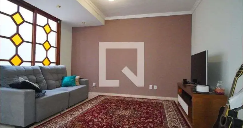 Casa para Venda - Passo D&apos;areia, 3 Quartos,  200 m² - Porto Alegre