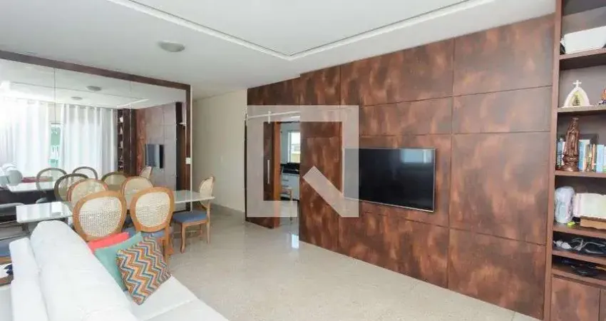 Casa para Venda - Diamante, 3 Quartos,  600 m² - Belo Horizonte
