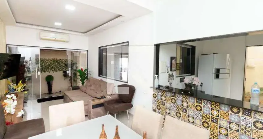 Casa para Venda - Irajá, 3 Quartos,  140 m² - Rio de Janeiro