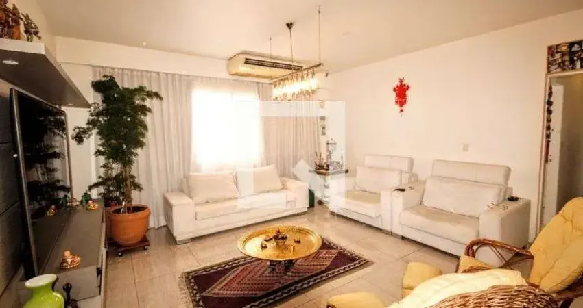 Casa para Venda - São Lucas, 8 Quartos,  570 m² - Belo Horizonte