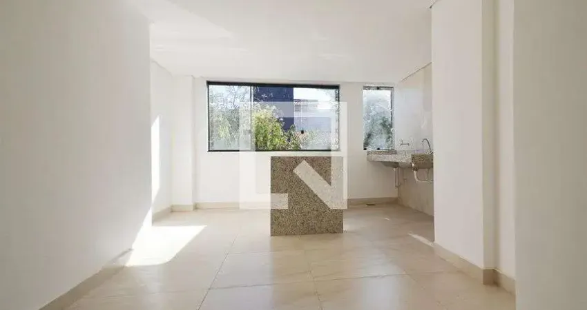 Apartamento para Venda - Cachoeirinha, 3 Quartos,  75 m² - Belo Horizonte
