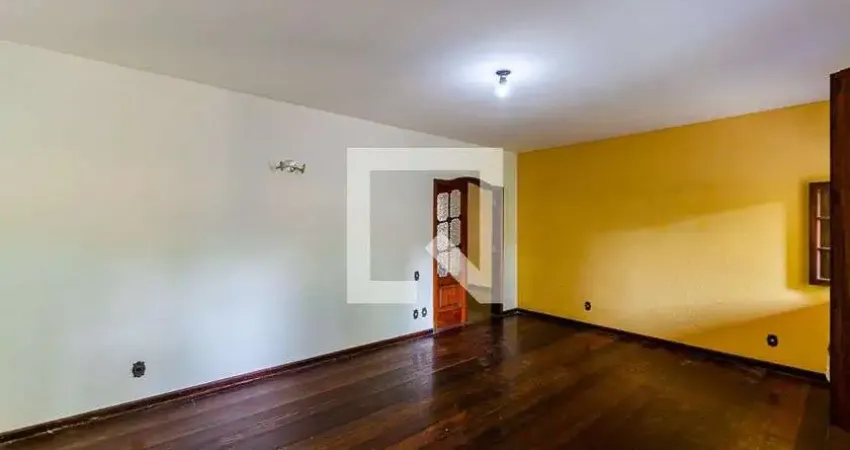 Casa para Venda - Cantagalo, 3 Quartos,  450 m² - Niterói