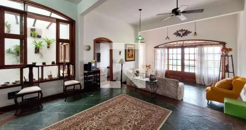 Casa para Venda - Piratininga, 5 Quartos,  494 m² - Niterói