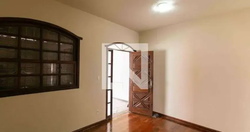 Casa para Venda - Heliópolis, 3 Quartos,  190 m² - Belo Horizonte