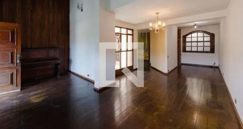 Casa para Venda - Nova Granada, 4 Quartos,  374 m² - Belo Horizonte