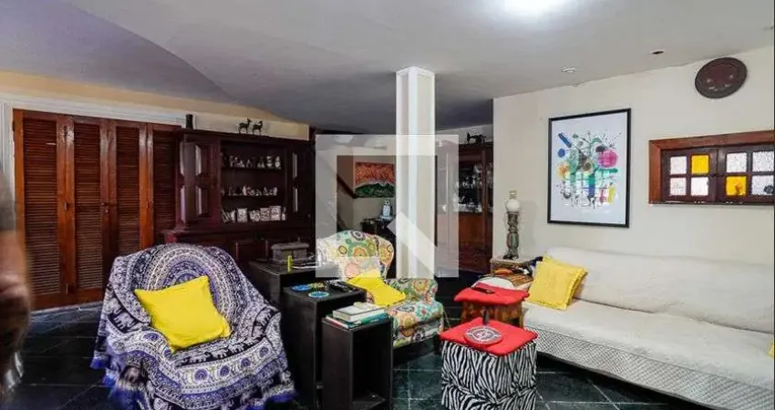 Casa para Venda - Piratininga, 5 Quartos,  220 m² - Niterói