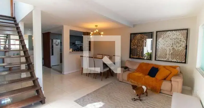 Casa para Venda - Serra Grande, 3 Quartos,  240 m² - Niterói