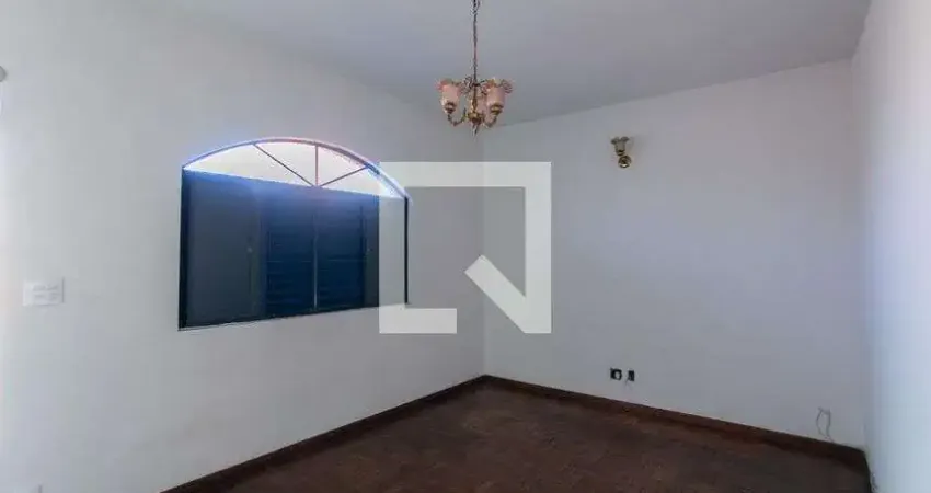 Casa para Venda - Santa Mônica, 3 Quartos,  250 m² - Belo Horizonte