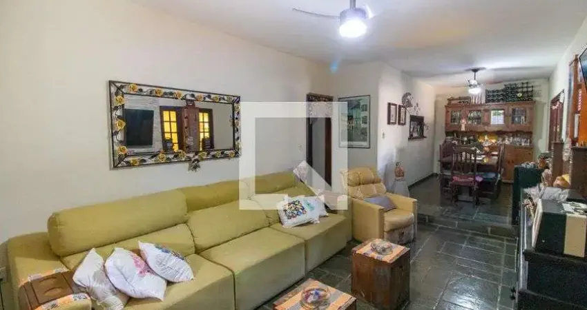 Casa para Venda - Itaipu, 3 Quartos,  300 m² - Niterói